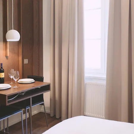 Ambassador * Laibach