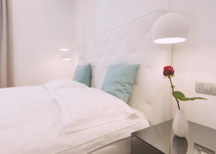 Apartment Ambassador *